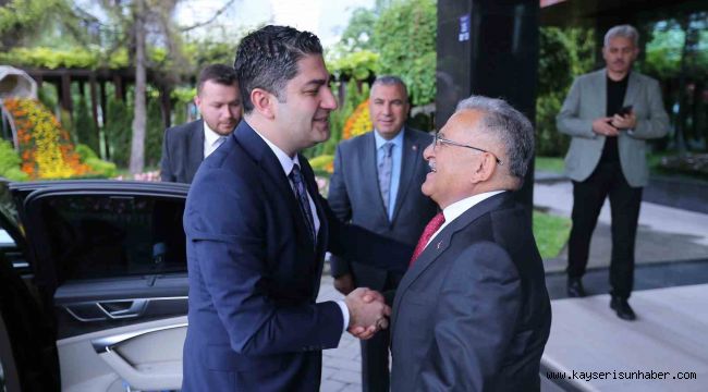 MHP'li Özdemir'den Başkan Büyükkılıç'a ziyaret