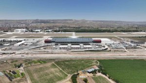 Nisan'da Kayseri Havalimanı'nda 215 bin 236 yolcuya hizmet verildi