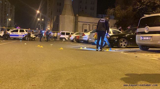 Tartıştıkları şahıslar, 3 gün önce aldıkları otomobili kurşunladı