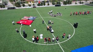 Tomarza'da 19 Mayıs coşkuyla kutlandı