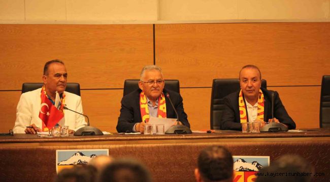 Kayserispor'da Başkan Ali Çamlı güven tazeledi