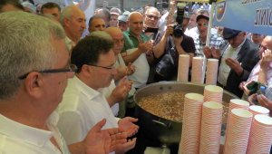 Lokantacılar Odası'ndan 10 bin kişilik aşure ikramı
