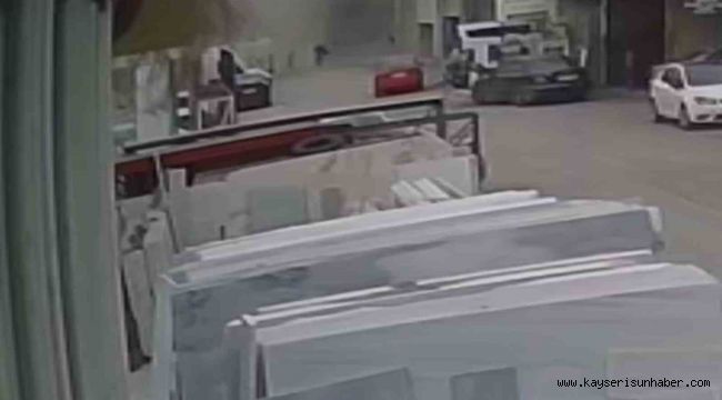 Kayseri'de çelik eşya üretim atölyesindeki patlama güvenlik kamerasında