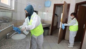 Talas'ta okul temizliği tam gaz