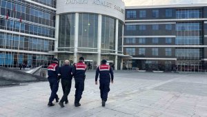 61 yıl kesinleşmiş hapsi bulunan uyuşturucu taciri yakalandı