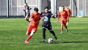 Kayseri Kadın FK lige Sakarya'da nokta koyacak
