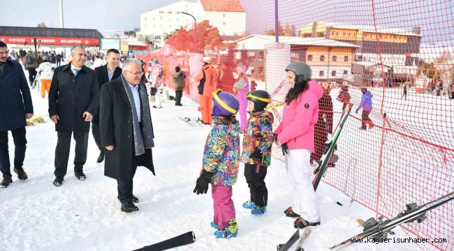 Başkan Büyükkılıç, Erciyes'te kayak tutkunlarıyla buluştu