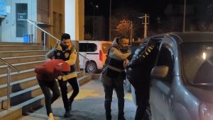 Cep telefonu hırsızları yakalandı