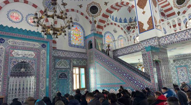 Erciyes'te iki hutbe birden