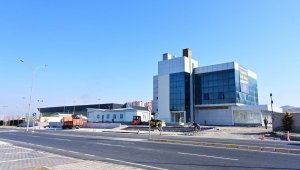 Kayseri OSB, sağlık merkezi yanına 2 eczane yapımı için kolları sıvadı