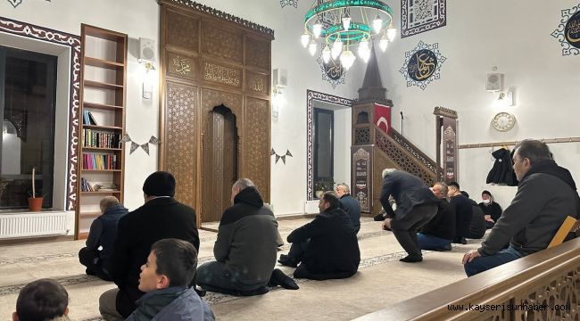 Kayseri'de ilk teravih namazı kılındı