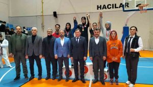 Kayseri'de Okullar Taekwondo Şampiyonası yapıldı