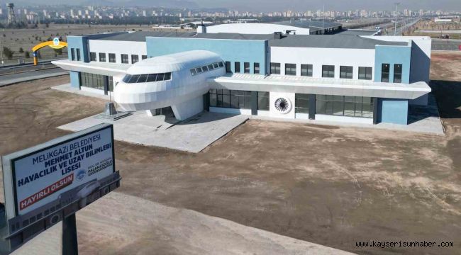 Savunma Sanayi Başkanı'ndan Havacılık ve Uzay Bilimleri Lisesi'ne övgü
