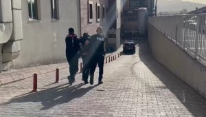 'Hırsızlık' suçundan aranan zanlı yakalandı