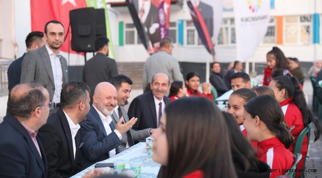 Başkan Çolakbayrakdar: "Sofralarımızdan bereket, gönüllerimizden muhabbet eksik olmasın"