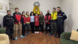 Büyükşehir'den özel ihtiyaçlı Aleyna'ya evinde afet eğitimi