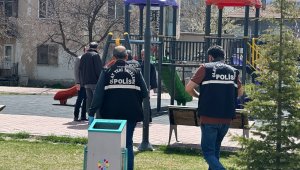 Çocuk parkında bıçaklı kavga: 1 ağır yaralı