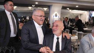 Doktor başkan, meslektaşlarıyla iftar sofrasında buluştu