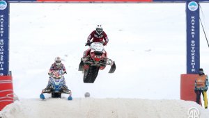 Erciyes'in zirvesinde Dünya Kar Motosikleti Şampiyonası için ger sayım başladı