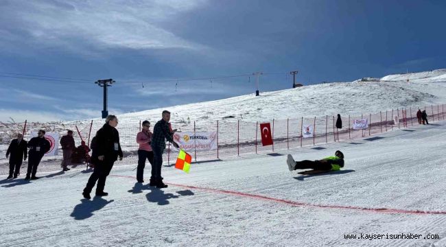 Geleneksel Kızak Türkiye Şampiyonası, Erciyes Kayak Merkezi'nde yapıldı