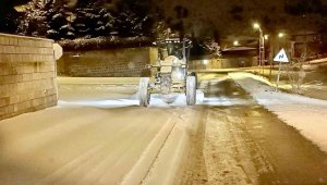 Kar yine yağdı,Talas'ta kış çalışmalar yeniden başladı