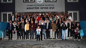 Kayseri 1. Amatör Küme şampiyonları kupasına kavuştu