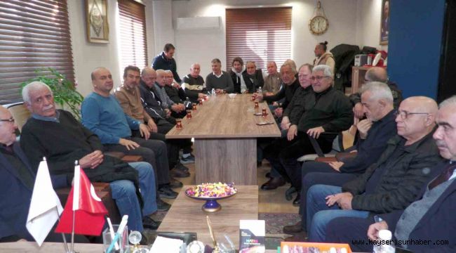 Kayserispor eski kaptanı Mustafa Uğur: "Bizi Kayserispor yakınlarında istemiyorlar"