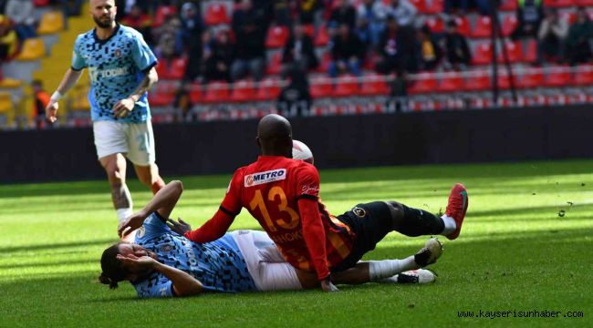 Trendyol Süper Lig: Kayserispor: 3 - Başakşehir: 1