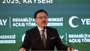 Vali Çiçek: "Kayseri'den her gün 150'ye yakın Suriyeli gidiyor"