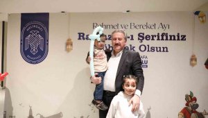 Yetim ve öksüz çocuklar Başkan Palancıoğlu ile iftar yaptı