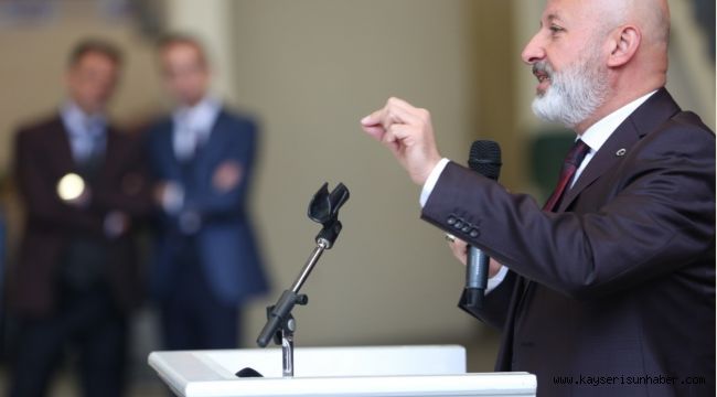 Başkan Çolakbayrakdar: "Belediyede her bir çalışanın sendikası, 'Ahmet Çolakbayrakdar'dır"