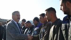 Başkan Palancıoğlu, mesai arkadaşları ile bayramlaştı