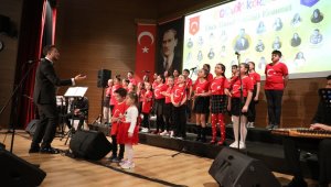 Büyük bayram, çocukların konseriyle coşkuyla kutlandı