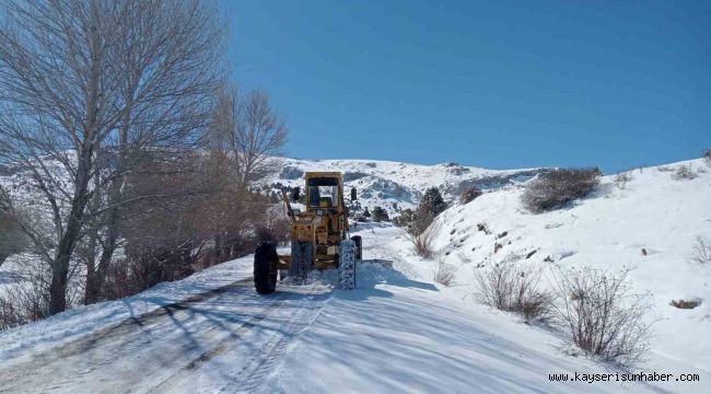 Büyükşehir, kar sonrasında kapanan 90 mahalle yolunun ulaşıma açtı
