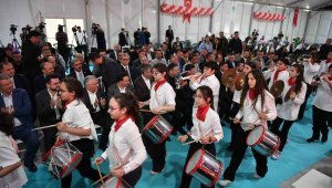Büyükşehir'in Çocuk Kitap Fuarı ve Şenliği başladı
