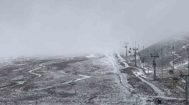 Erciyes'te kar yağışı etkili oldu