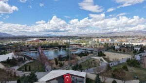 Hayvanat bahçesini bayramda 64 bin kişi ziyaret etti