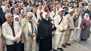 Kayseri'de ilk hac kafilesi dualarla uğurlandı