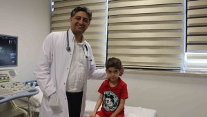 4 yaşındaki Yusuf'un delik kalbi, anjiyografik yöntemle kapatıldı