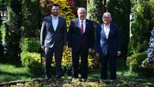 AK Parti Kayseri koordinatöründen Başkan Büyükkıılıç'a ziyaret