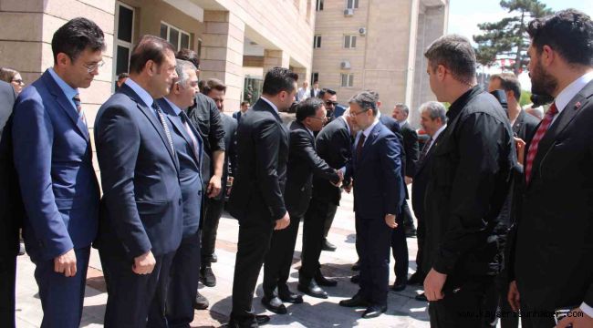 Bakan Yumaklı Kayseri Valiliği'ni ziyaret etti