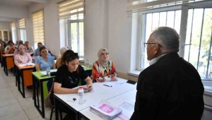 Başkan Büyükkılıç, KAYMEK AGS Kursu öğrencileri ile buluştu