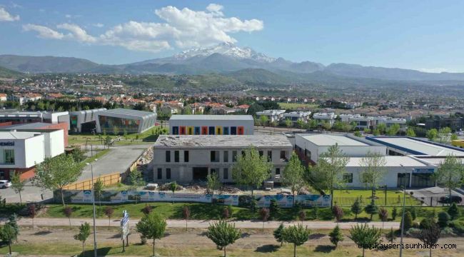 Başkan Büyükkılıç'tan Alzheimer'a özel sağlık yatırımı: İnşaatta son aşamaya gelindi