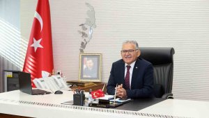 Başkan Büyükkılıç'tan sanayinin merkezi Kayseri'nin başarısına tebrik