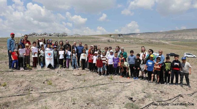 Başkan Çolakbayrakdar: "İklim değişikliğiyle mücadelenin en etkili yolu ağaç dikmektir"