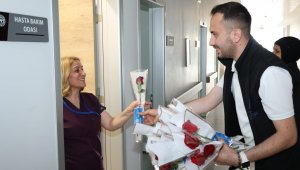 Başkan Metin'den hemşirelere anlamlı jest