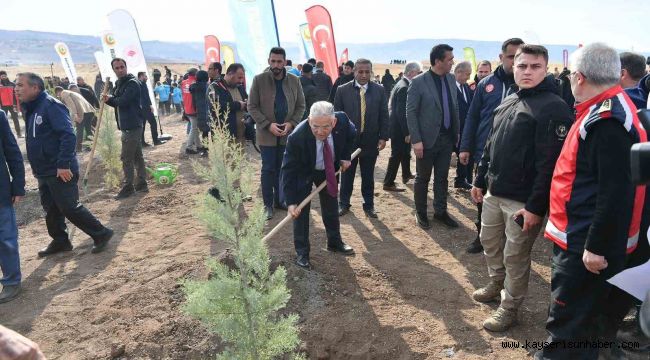 Büyükşehirden 6 yılda 750 bin fidan ile Kayseri'ye 'yeşil' katkı