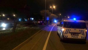 Kayseri'de otomobil ağaçlara çarpıp ters döndü: 2 yaralı