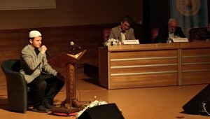 Kur'an-ı Kerim'i güzel okuyanlara ödülleri verildi
