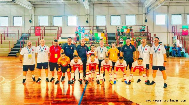 Başkan Çolakbayrakdar, Avrupa ikincisi olan Kocasinan'ın özel sporcusunu tebrik etti